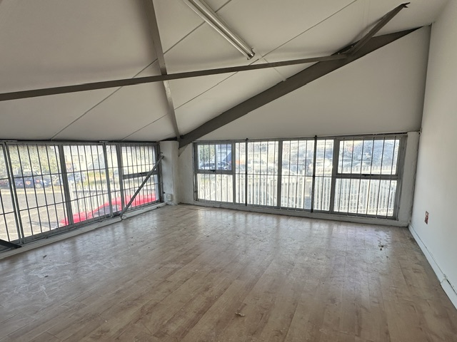 To Let Commercial Property for Rent in Ottery Western Cape